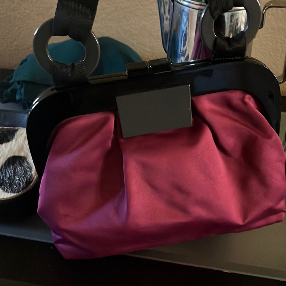 Beautiful fuchsia colored purse , great condition